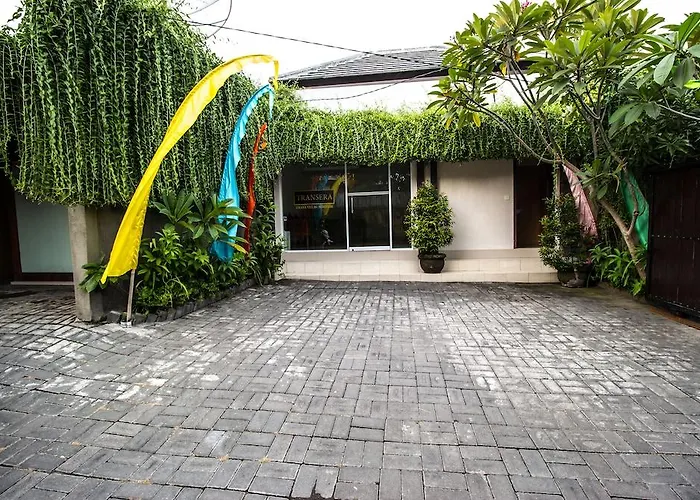 Transera Kirana 3* Seminyak