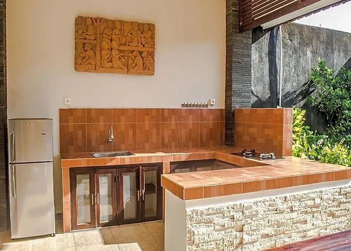 Hotel Transera Kirana 3*