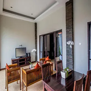 Transera Kirana Hotel 3*