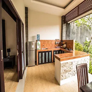 Transera Kirana 3* Seminyak (Bali)