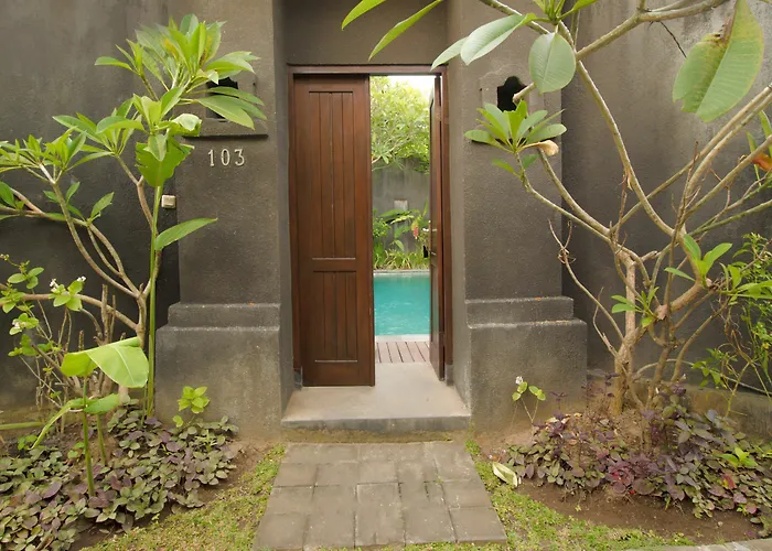 Transera Kirana Hotel Seminyak